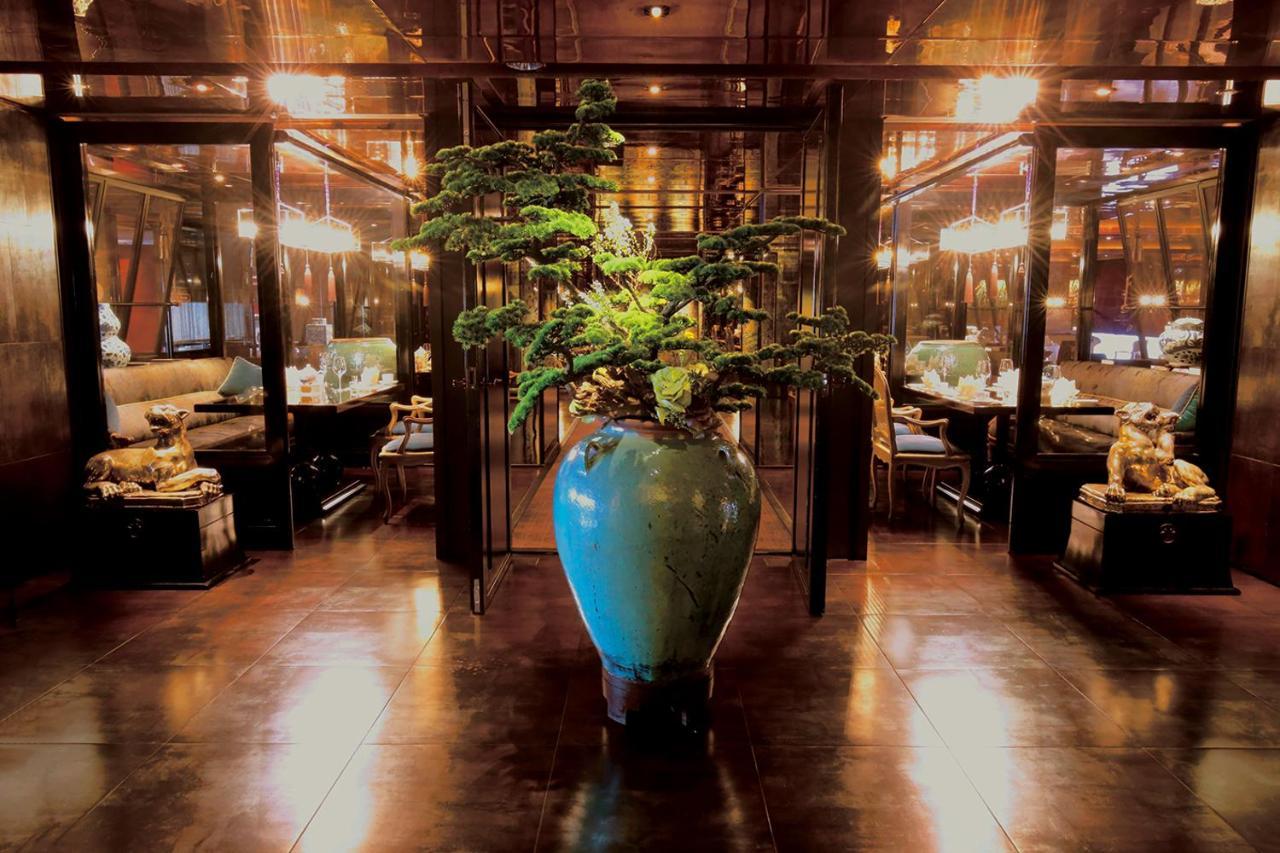 Palais De Chine Hotel Taipéi Exterior foto The interior of the restaurant